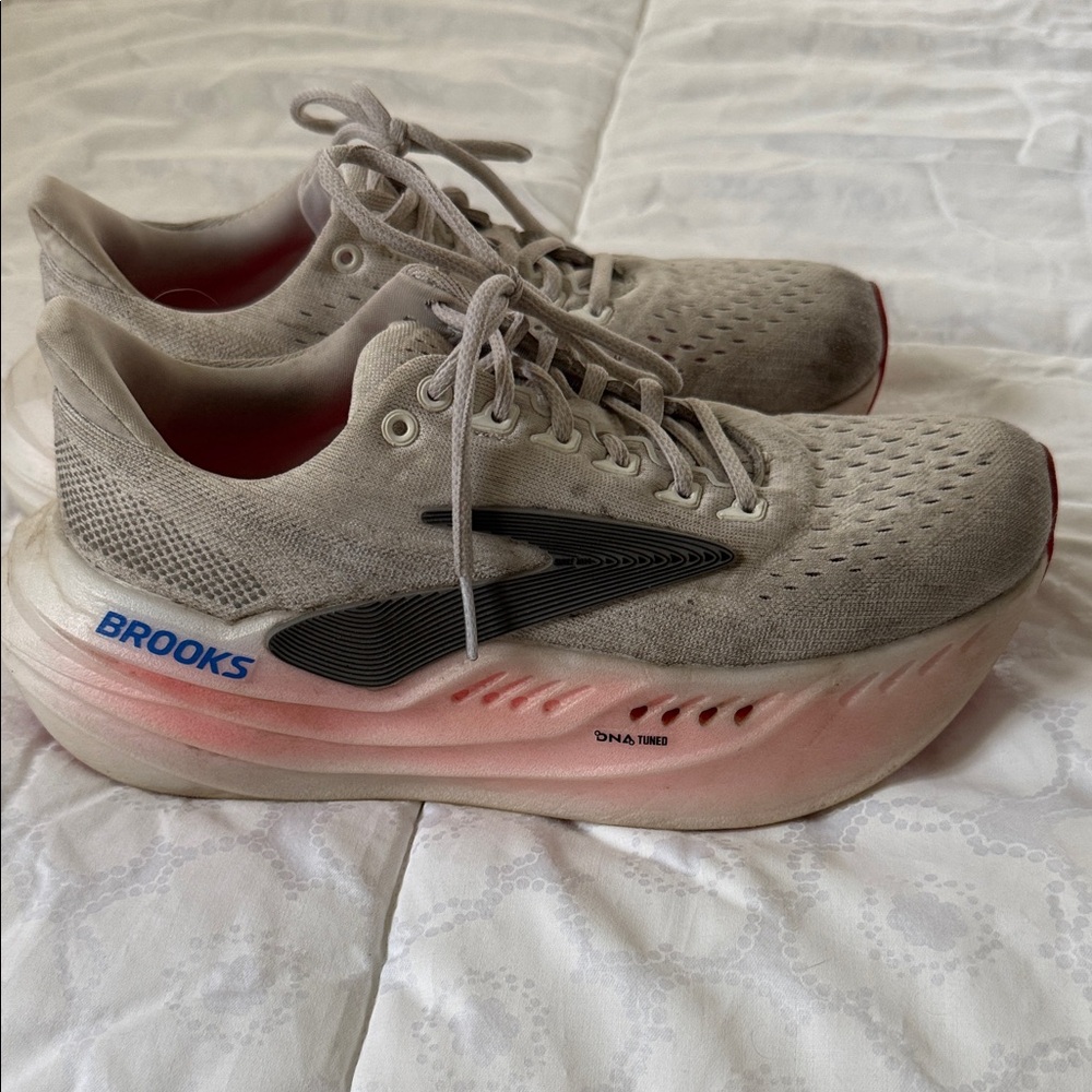 Brooks Women's Neutral-Gray Running Shoes with Pink Gradient Midsole